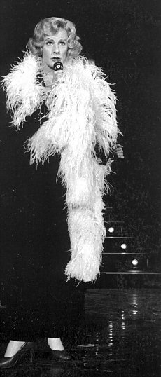 Günter als Marlene Dietrich in »Kleiner Mann was nun?«