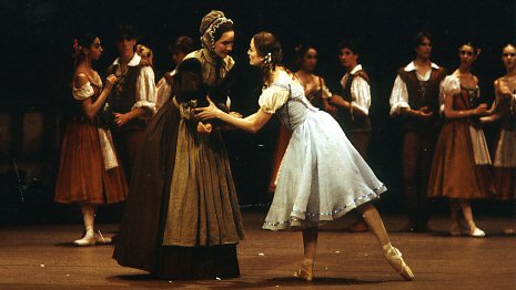Angelika als Mutter in »Giselle«