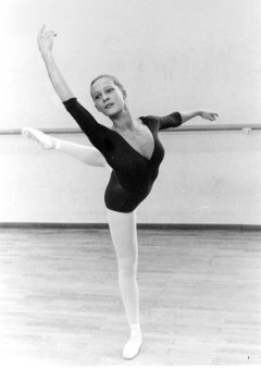 Angelika 1979, Attitude