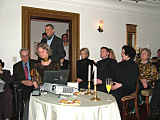 Publikum lauscht Musik