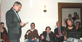 Architekt Schmid bei Begrüßung