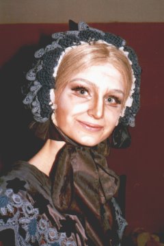 Maja als Alte in 'Onegin'